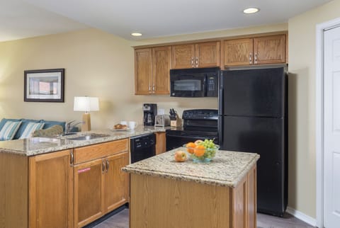 Branson_20at_20the_20Meadows_20CW_20IN_20018