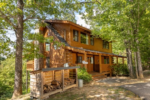 Snowshoe Lodge