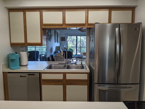 Front room pass through to kitchen