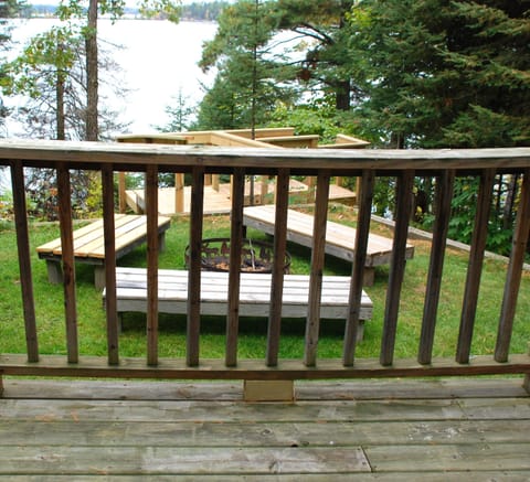 Lakeview Campfire Ring