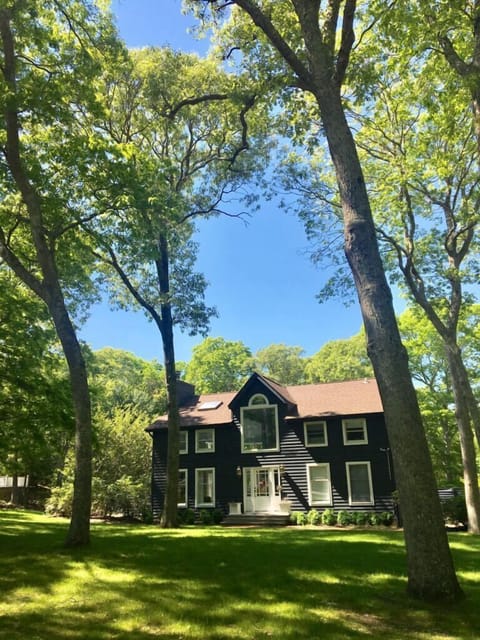 Moonlight cottage with pool