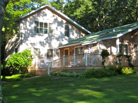 Front porch and entrance