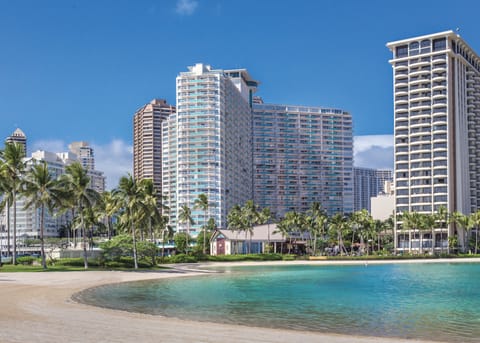 Waikiki_Marina_Resort_ext[1]