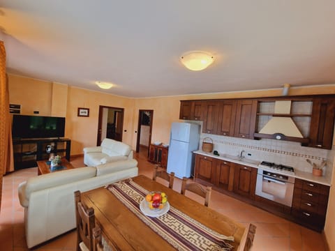 2nd large kitchen/ living room