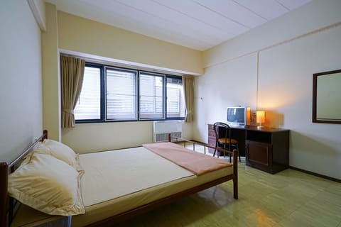 Entire room is spacious at 28meters squared