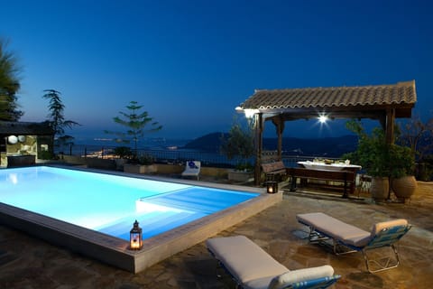 Beautiful luxury villa Senecio with stunning view!