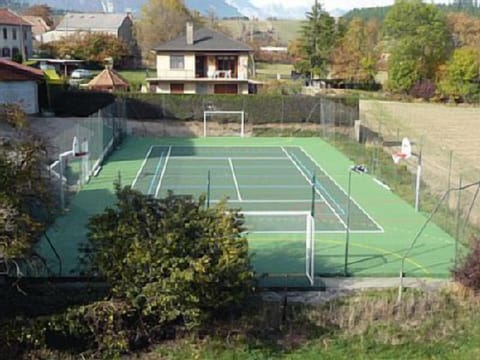 Sport court