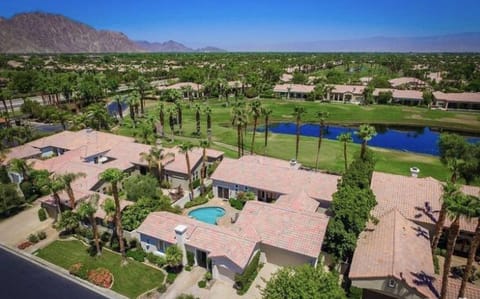 Legends Way with private pool in courtyard