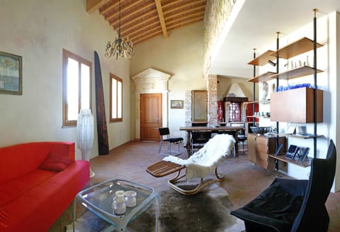 TUSCANY FOREVER RESIDENCE VILLA FAMIGLIA FIRST FLOOR APARTMENT no.3 