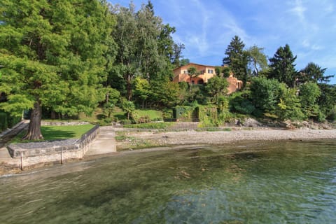 Villa Francesca, Reno Leggiuno Lake Maggiore -NORTHITALY VILLAS vacation rentals