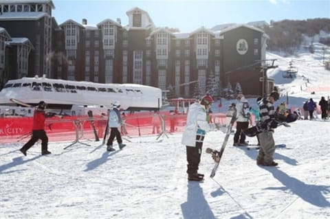 Marriott Mountainside: a True Ski-In and Ski-Out Resort in Park City