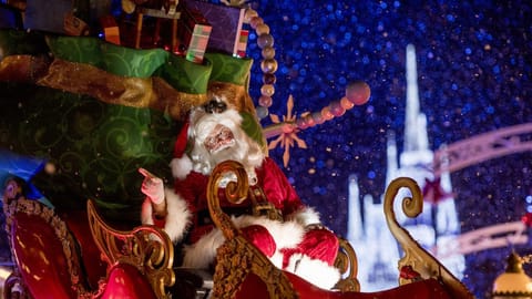 Enjoy Christmas With Disney