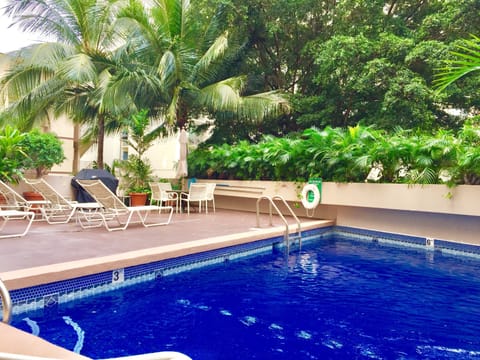 pool