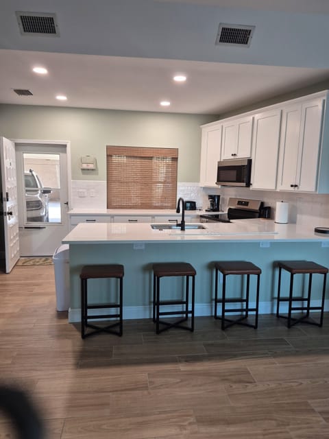 Kitchen with counter