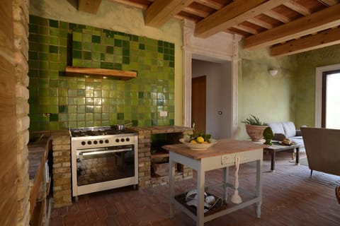 TUSCANY FOREVER RESIDENCE VILLA IV VIAGGIO GROUND FLOOR APARTMENT