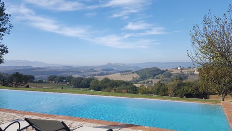 Large infinity pool with stunning views of Todi in the distance (6 kms. away).