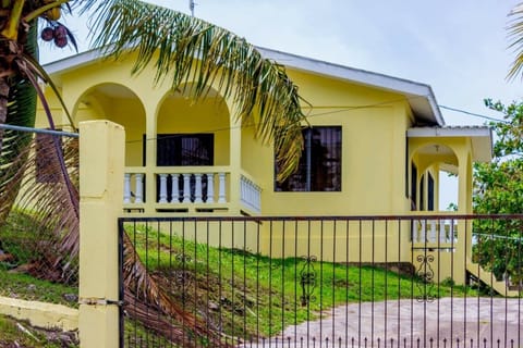 Beautiful two bedroom home - outside view