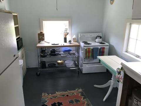 The river cabin kitchen