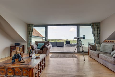 Springbank, Wells-next-the-Sea: First floor views over the marshes