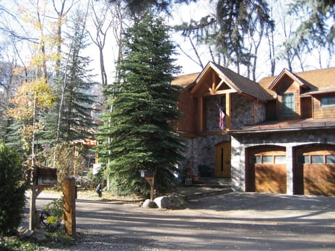 Front of Riverbend House 