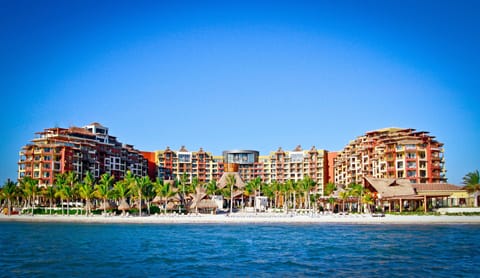 Ocean Front  Luxury Resort with White Sandy Beach. 
AHHHH PERFECTION!!
