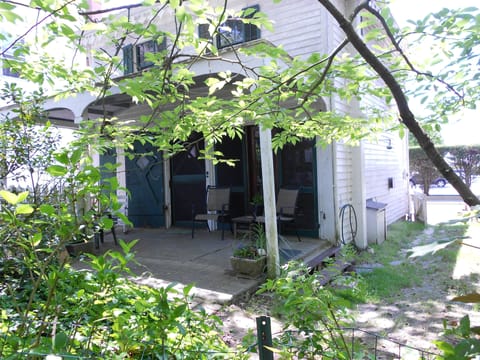 Private covered patio and driveway