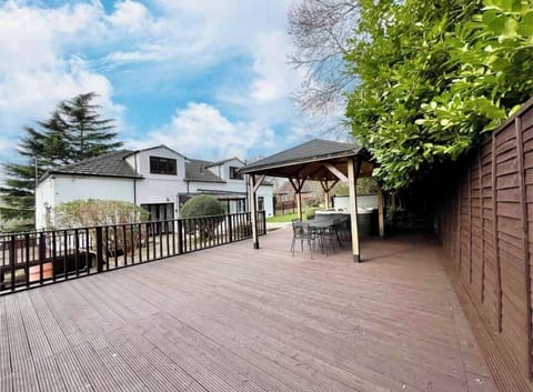 Large decked area to enjoy an afternoon in the sun :)