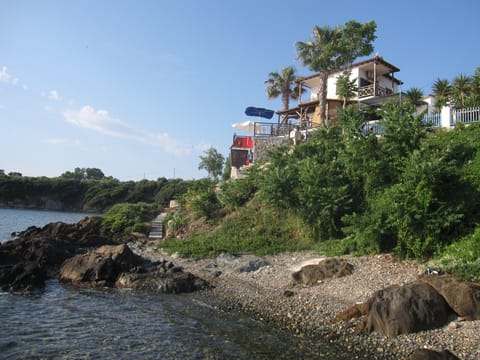 Small beach 2. View from the north.