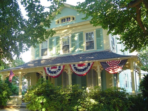 18 Church Street
