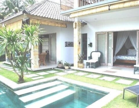 Master bedroom and pool