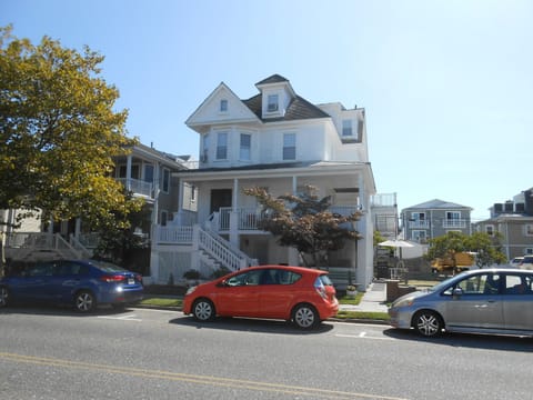 1137 Central Avenue
