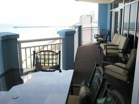 Direct Ocean Front Balcony (Seating for 12)