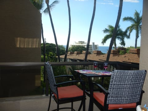 Glass of wine while watching the sunset anyone?