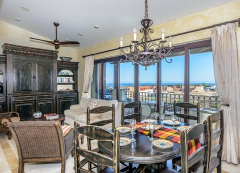 Dining for 6 indoors and 6 outdoors as well
