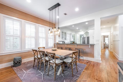 First Floor: Dining Area