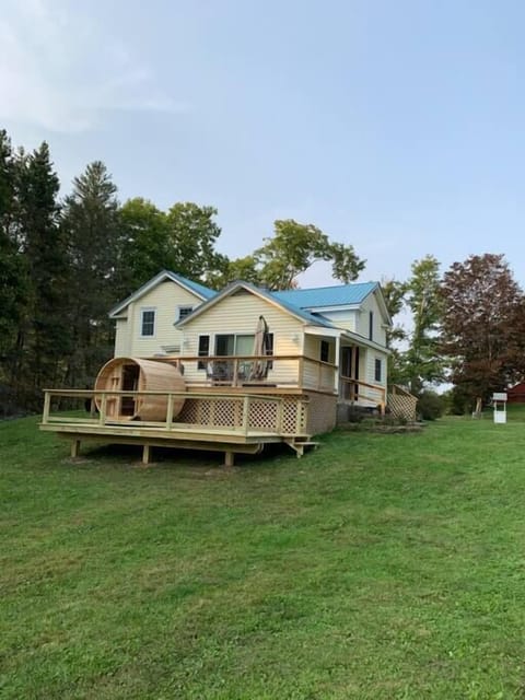 Garden view of the House and Sauna