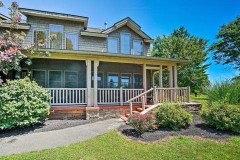 Conneaut Lake Vacation Rental | 3BR | 2.5BA | 1,800 Sq Ft | Steps to Access