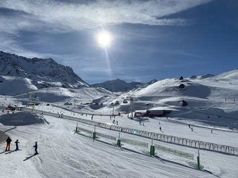 Snow and ski sports