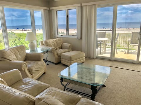 Luxury Living with Sweeping Views