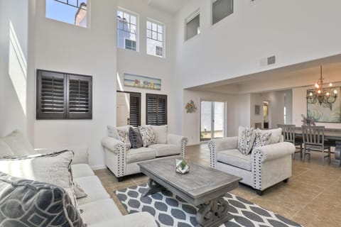 Living room with fireplace