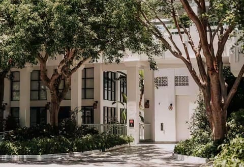 View of the unit from the outside.