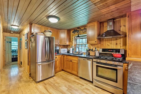 Kitchen | Cooking Basics | Drip Coffee Maker | Main Level