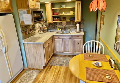 Hot plates, drip coffee, toaster oven, air fryer, and blender are in the closet.