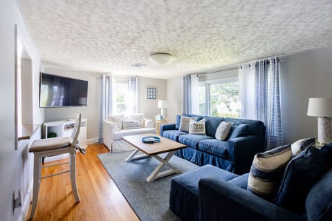 Family Room 1
