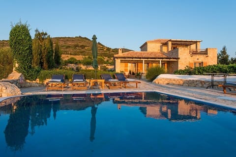 Purple Villa - Private Infinity Pool