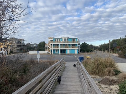 View of the house from the beach access