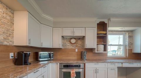 Plenty of Counter Space for Meal Prep and Fun