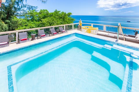Private sky deck and plunge pool with ocean view