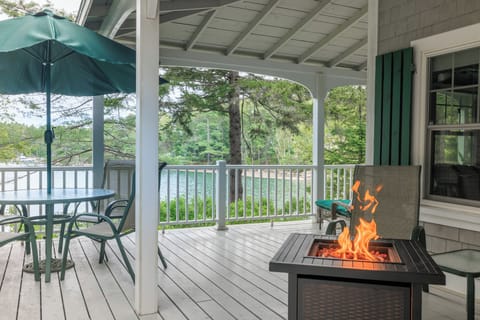 Deck and outdoor fire pit