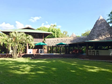 Welcome to Paradise! 